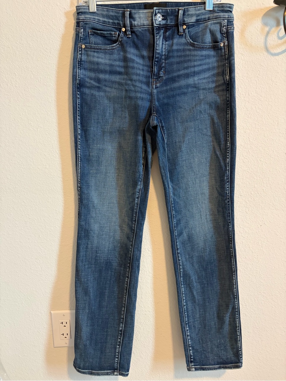 White House Black Market Women's High rise straight everyday soft Jeans 6